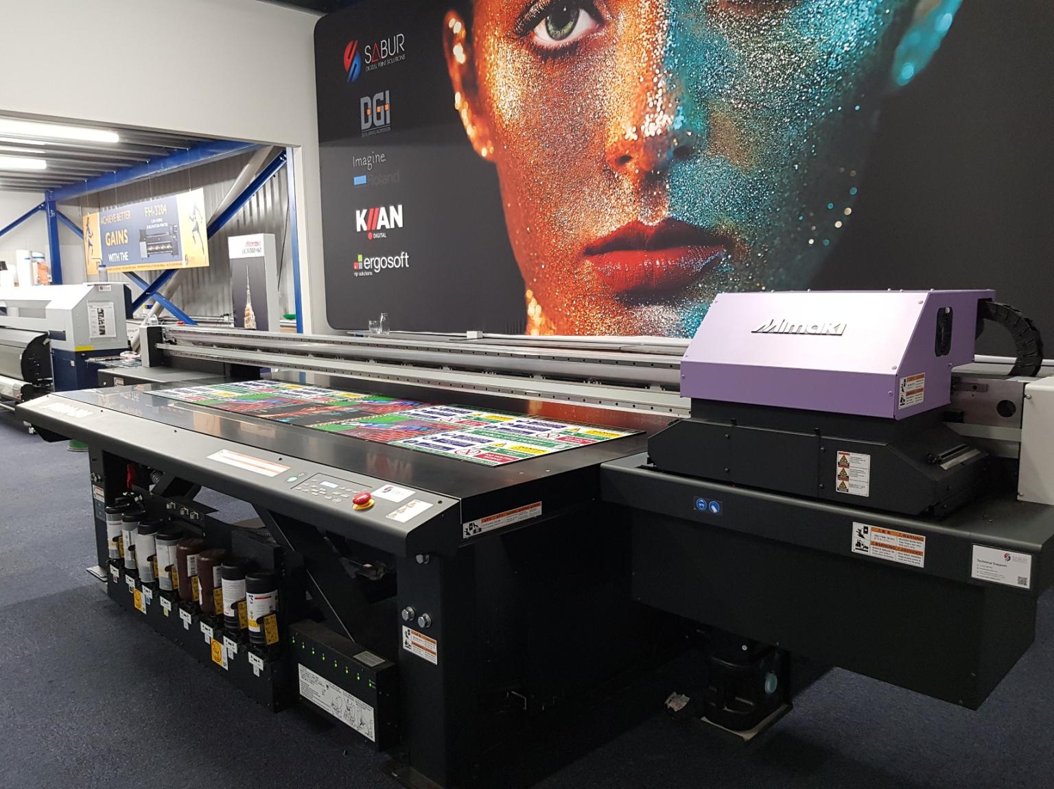 Color Flatbed Printer Uv Cured Technology Foto Print Your Vision In Print 2036